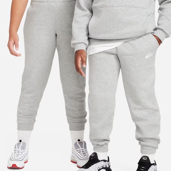 Nike | Kids Olive Green Jogger Sweatpants - Picture 7 of 7